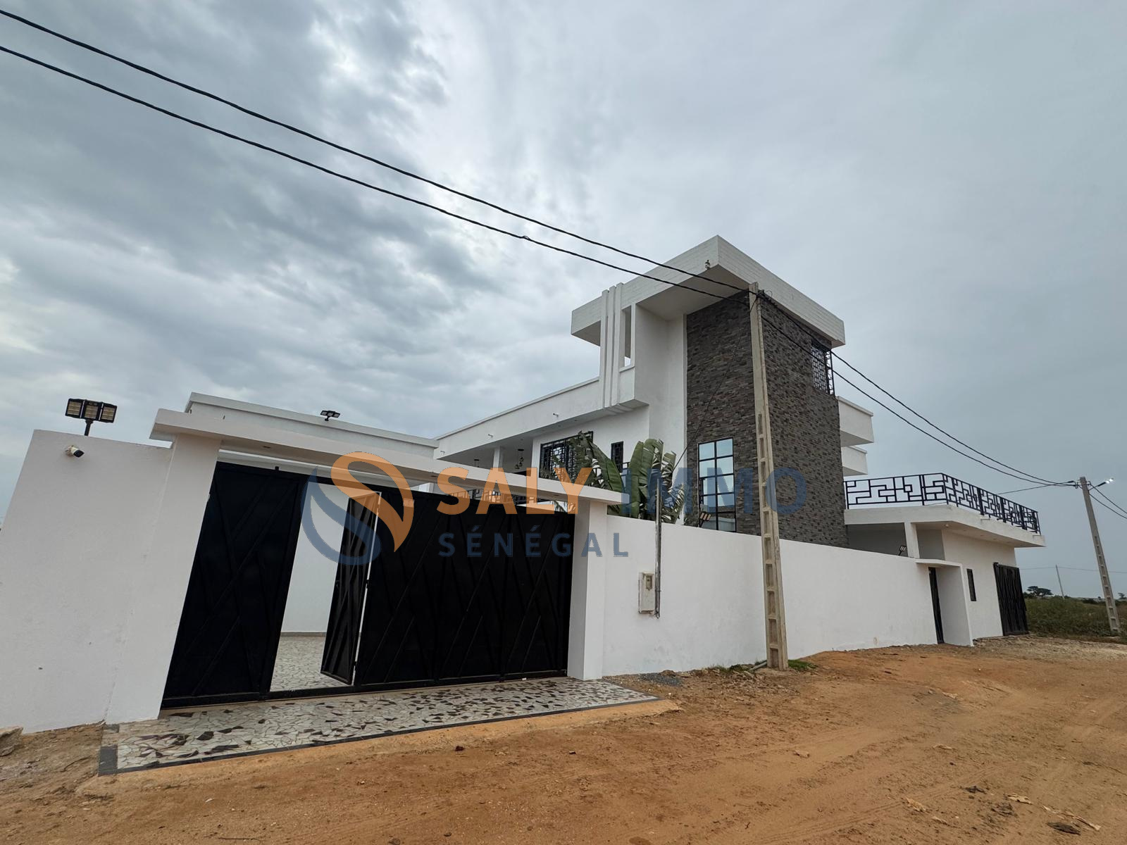 Villa À louer à Nguérigne — réf. LGU311