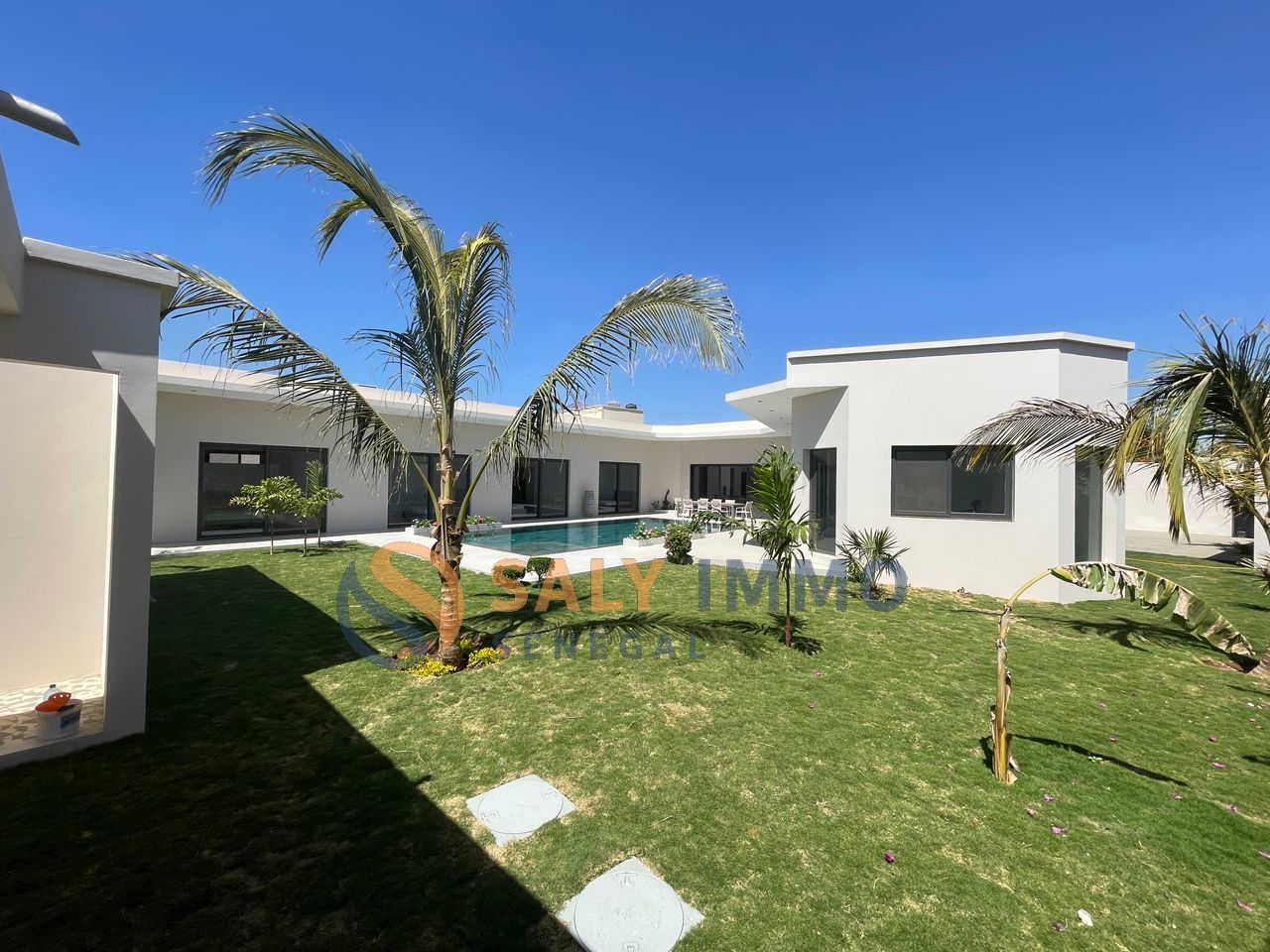 Villa À louer à Ngaparou — réf. LNG328