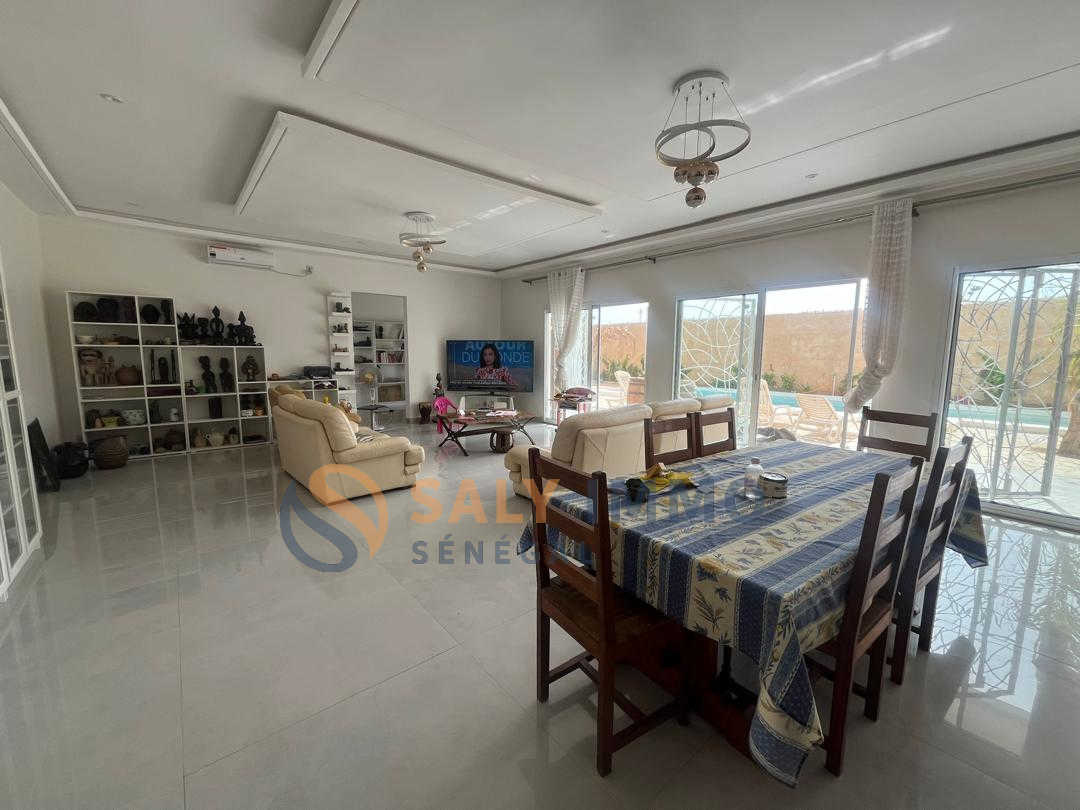 Villa À louer à Saly — réf. LSA216