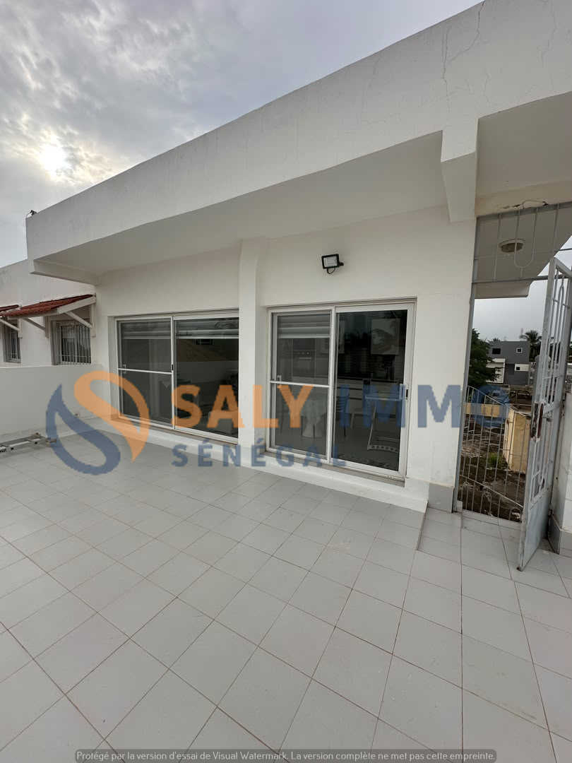 Appartement À louer à Saly — réf. LSA533