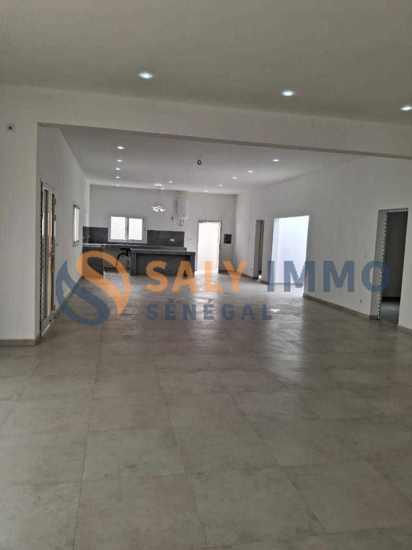 Villa À vendre à Saly — réf. VSA632